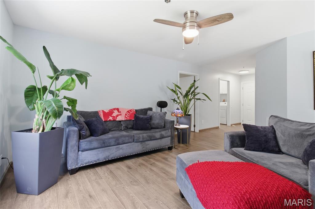 5th image of 16566 Victoria Xing Dr, Wildwood, MO 63040