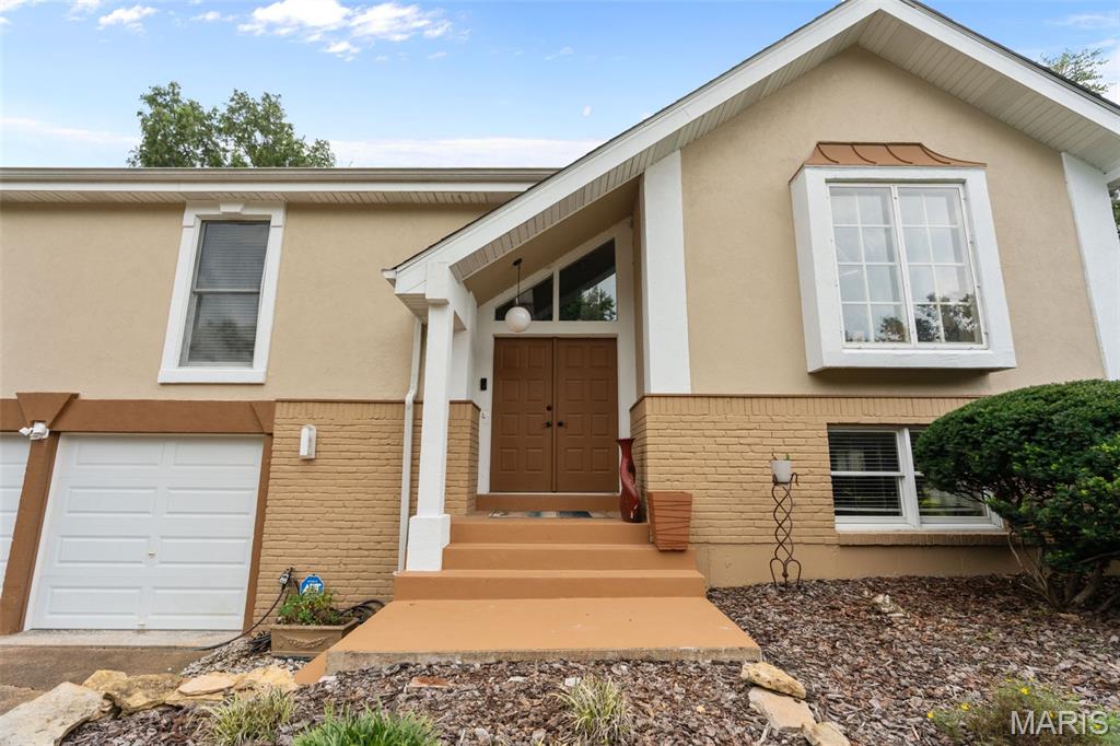 5th image of 1706 Carman Valley Dr, Ballwin, MO 63021 | MLS# MIS26041589