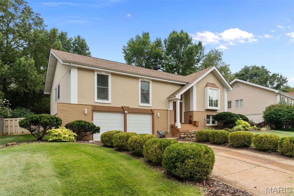 4th image of 1706 Carman Valley Dr, Ballwin, MO 63021 | MLS# MIS26041589