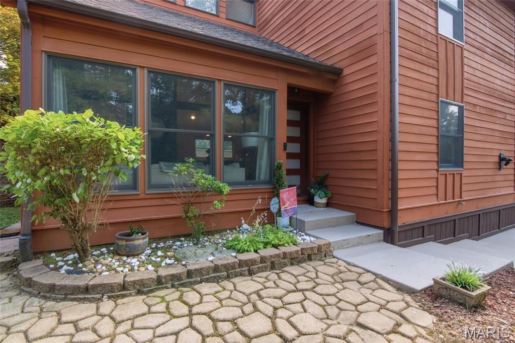 3rd image of 110 Autumn Ln, Belleville, IL 62223 | MLS# MIS26041861