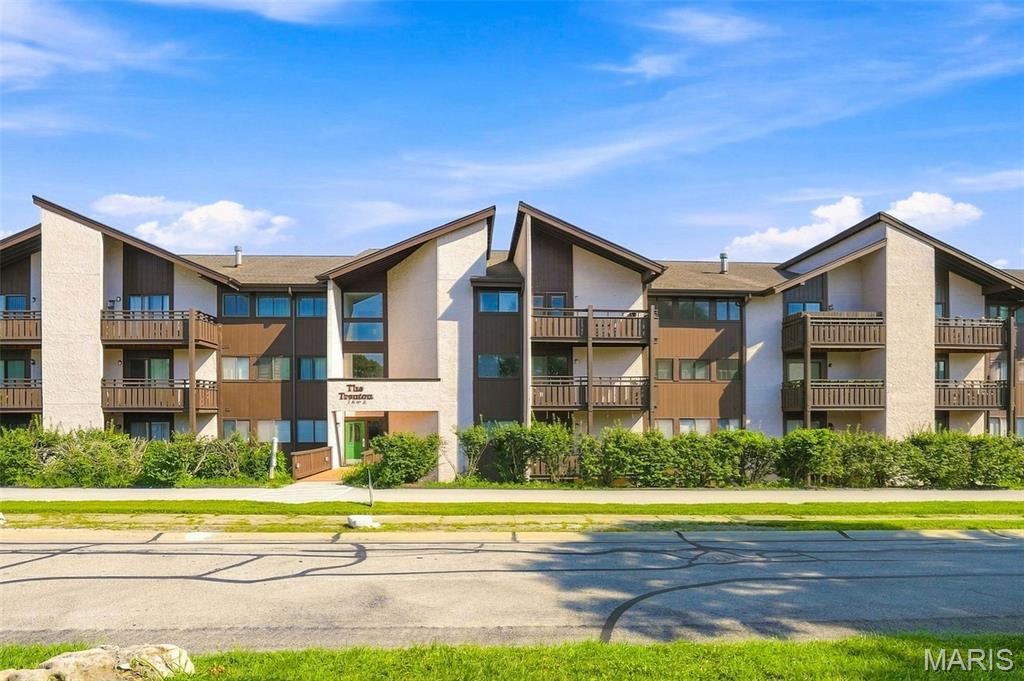 1st image of 1465 Heritage Lndg #104, Saint Charles, MO 63303 | MLS# MIS26041937