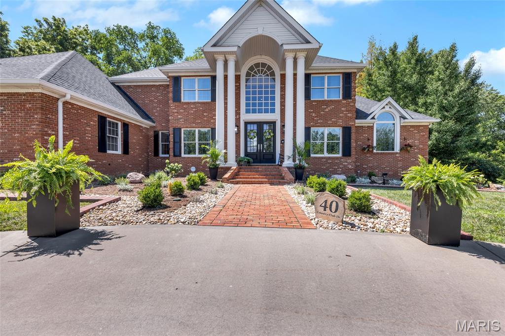 4th image of 40 Country Club Dr, Edwardsville, IL 62025 | MLS# MIS26042015