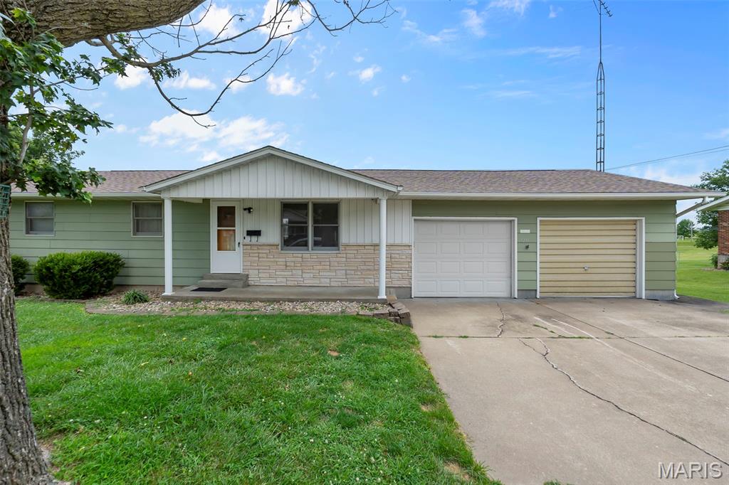 Homes for sale in Perryville, MO | 1211 Rand Ave, Perryville, MO 63775 | MLS# MIS26042260