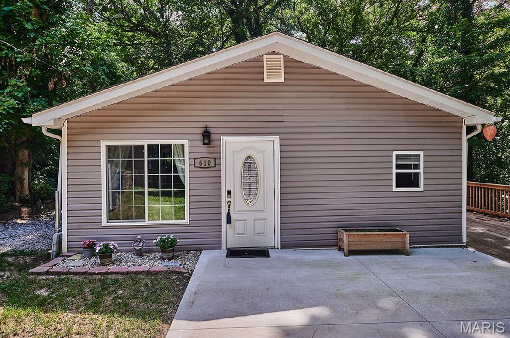 Homes for sale in Fairview Heights, IL | 610 Saint Clair Rd, Fairview Heights, IL 62208 | MLS# MIS26042277