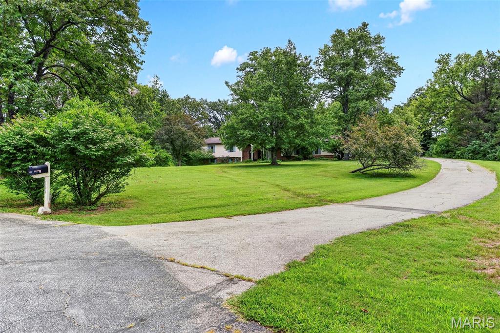 2nd image of 164 Country Squire Ln, Washington, MO 63090 | MLS# MIS26042297