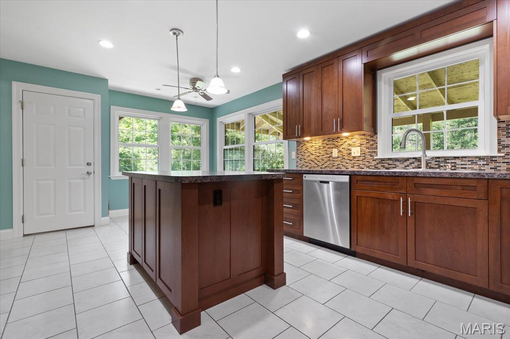 5th image of 44 Wilderness Ln, Defiance, MO 63341 | MLS# MIS26042478