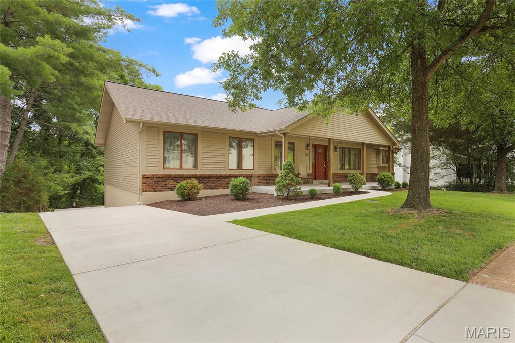 2nd image of 546 Mcbride Pointe Dr, Wildwood, MO 63011 | MLS# MIS26042952