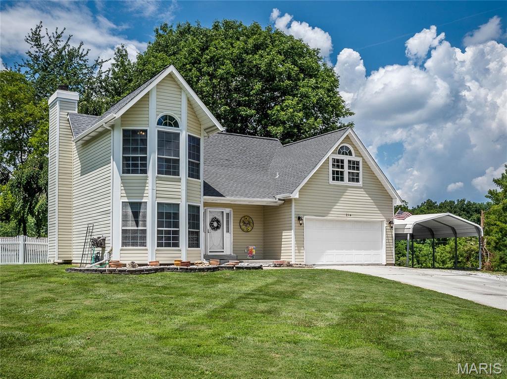 Homes for sale in Troy, IL | 216 Arrowhead Dr, Troy, IL 62294 | MLS# MIS26042974