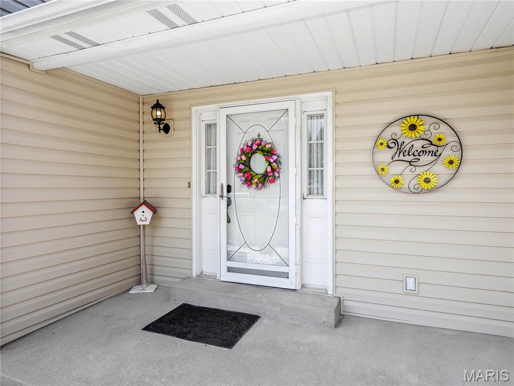 Homes for sale in Troy, IL | 216 Arrowhead Dr, Troy, IL 62294 | MLS# MIS26042974