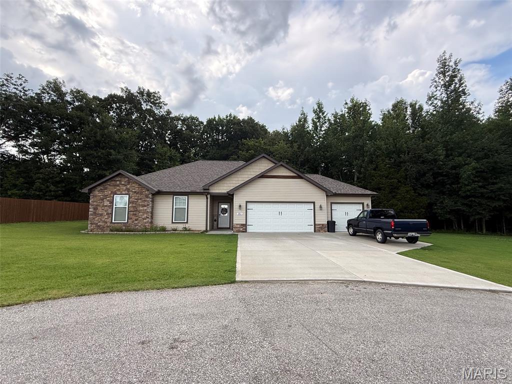 1st image of 351 Wellington Dr, Poplar Bluff, MO 63901 | MLS# MIS26043038