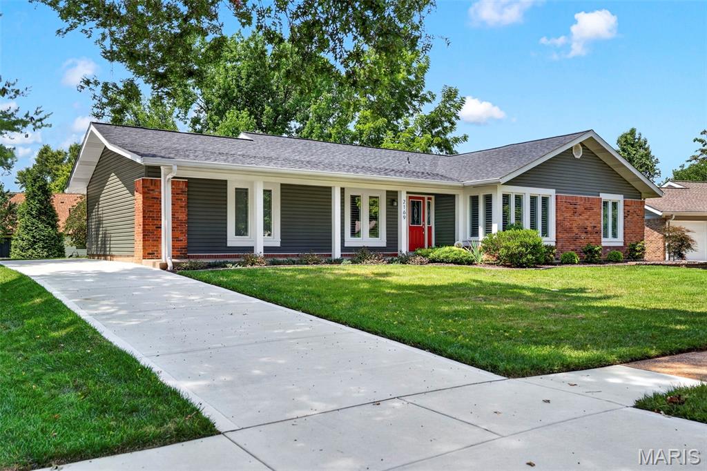 2nd image of 2169 Silverwood Ln, Chesterfield, MO 63017 | MLS# MIS26043061