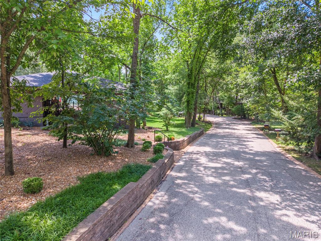 56th image of 1529 Autumn Leaf Dr, Ballwin, MO 63021 | MLS# MIS26043205