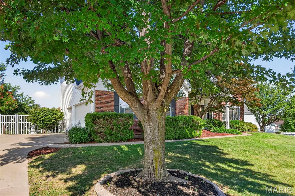 Photo 5 of Single family home for sale at 1519 Oakland Hills Dr, O Fallon, MO 63366 | MLS# MIS26043322 | Listing updated on 2026-09-02