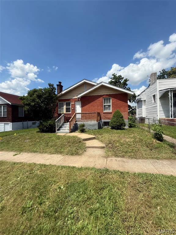Homes for sale in Pagedale, MO | 1215 Gruner Pl, Pagedale, MO 63133 | MLS# MIS26043340