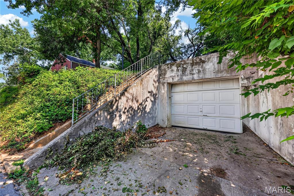 35th image of 408 Oak Ave, Saint Charles, MO 63301 | MLS# MIS26043399
