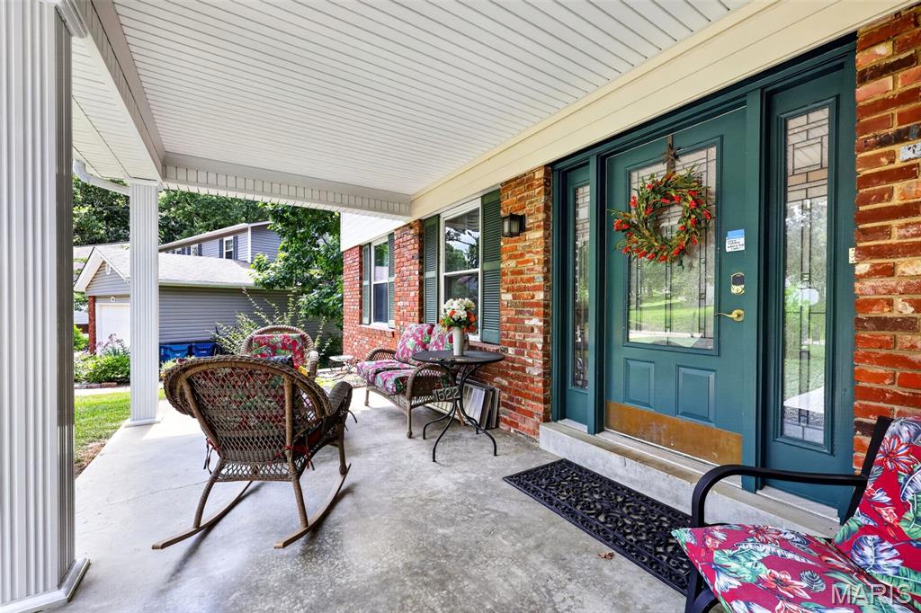 2nd image of 1522 Pheasant Ridge Dr, Twin Oaks, MO 63011 | MLS# MIS26043506