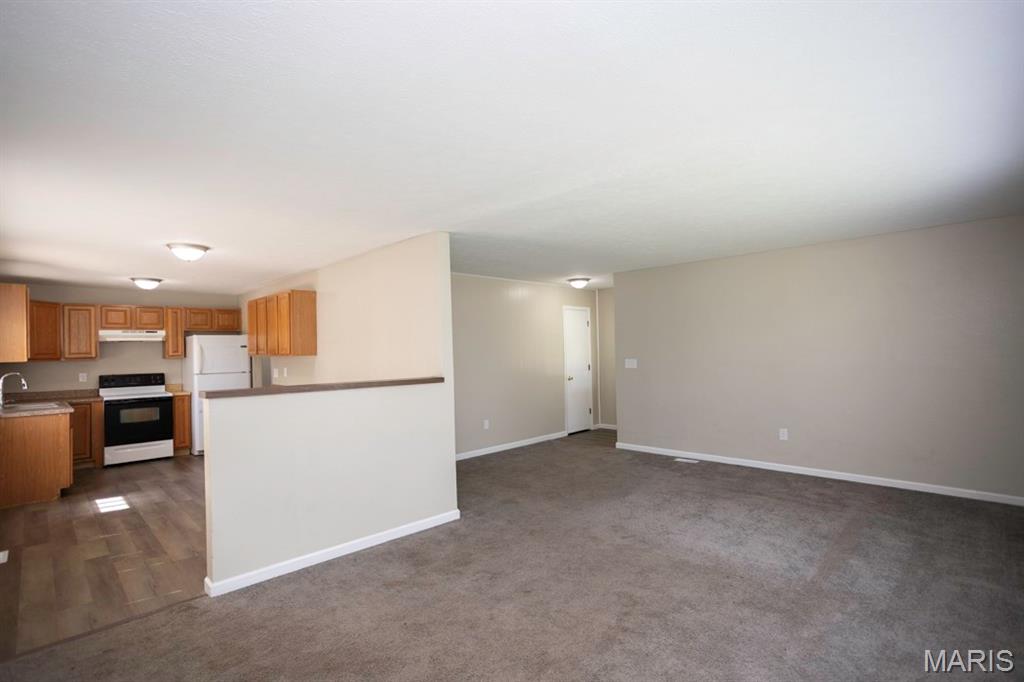 Homes for sale in Dixon, MO | 111 Barnett, Dixon, MO 65459 | MLS# MIS26043578