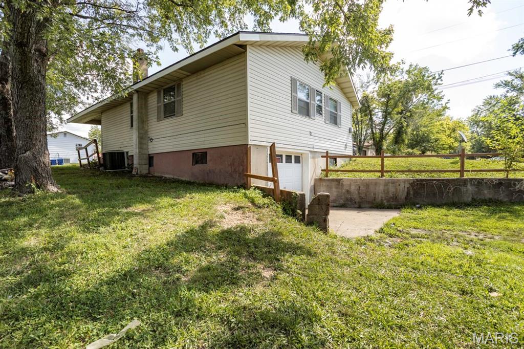 Homes for sale in Dixon, MO | 111 Barnett, Dixon, MO 65459 | MLS# MIS26043578