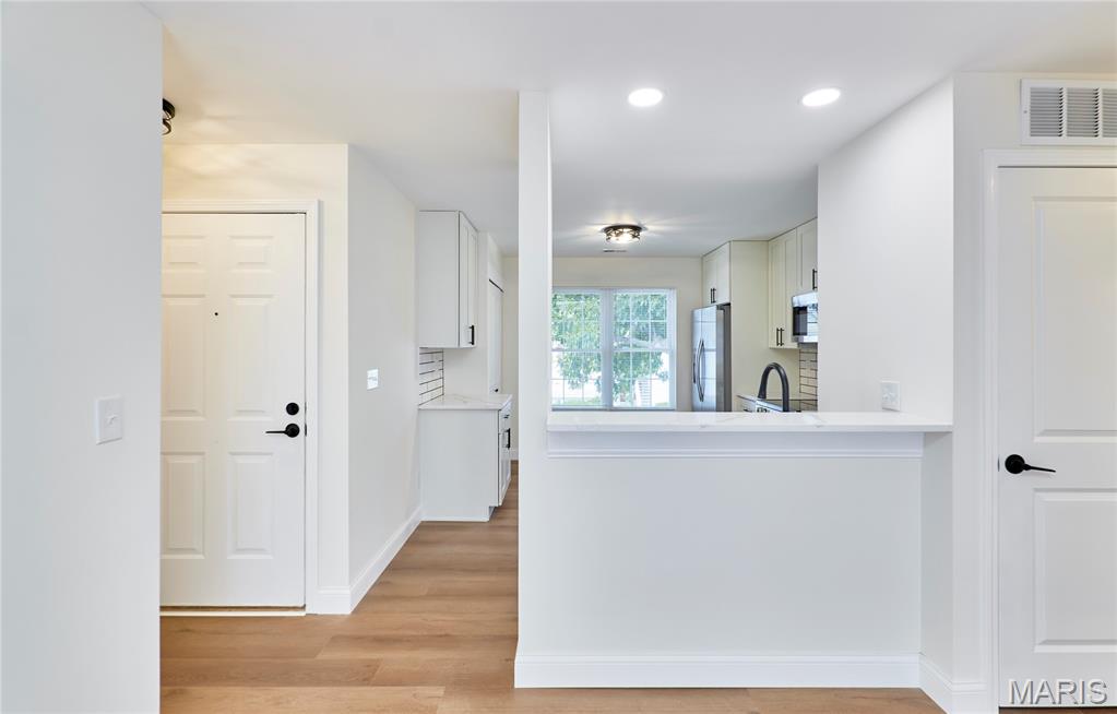 5th image of 214 Sugar Lake Dr #5, St Peters, MO 63376 | MLS# MIS26043739