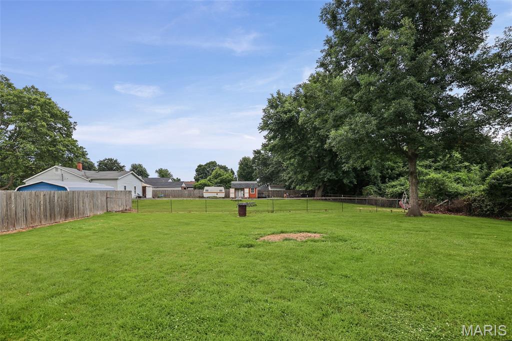 Homes for sale in Bethalto, IL | 614 S Neunaber Dr, Bethalto, IL 62010 | MLS# MIS26043778