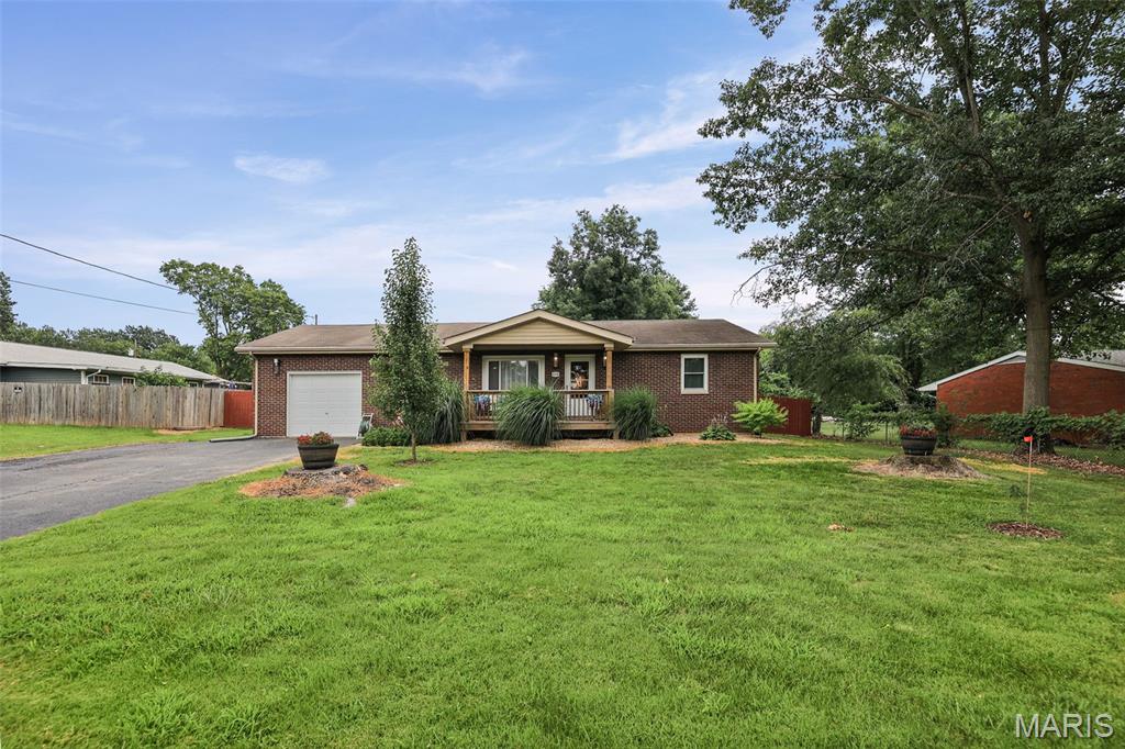 Homes for sale in Bethalto, IL | 614 S Neunaber Dr, Bethalto, IL 62010 | MLS# MIS26043778