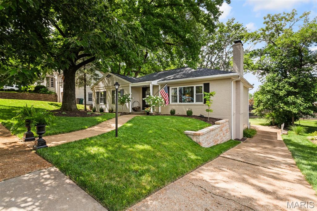 2nd image of 1435 Andrew Dr, Saint Louis, MO 63122 | MLS# MIS26043791