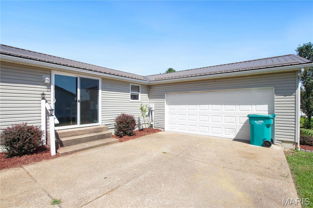 4th image of 131 E Springfield Ave, Gerald, MO 63037 | MLS# MIS26043794