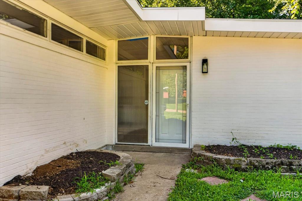 Homes for sale in Berkeley, MO | 8300 Pepperidge Dr, Berkeley, MO 63134 | MLS# MIS26043797