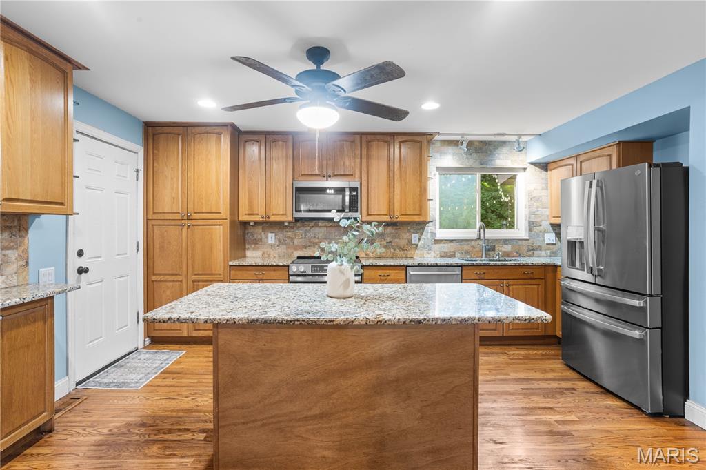 4th image of 70 Glen Cove Dr, Chesterfield, MO 63017 | MLS# MIS26043803