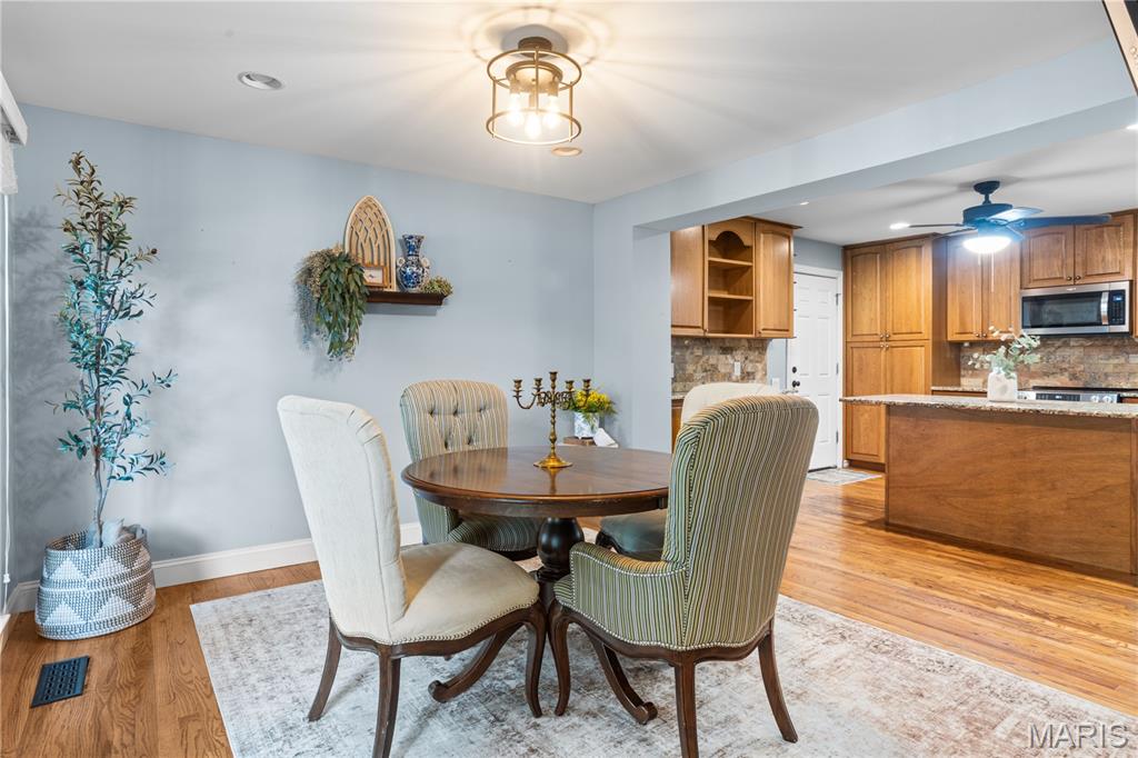 3rd image of 70 Glen Cove Dr, Chesterfield, MO 63017 | MLS# MIS26043803