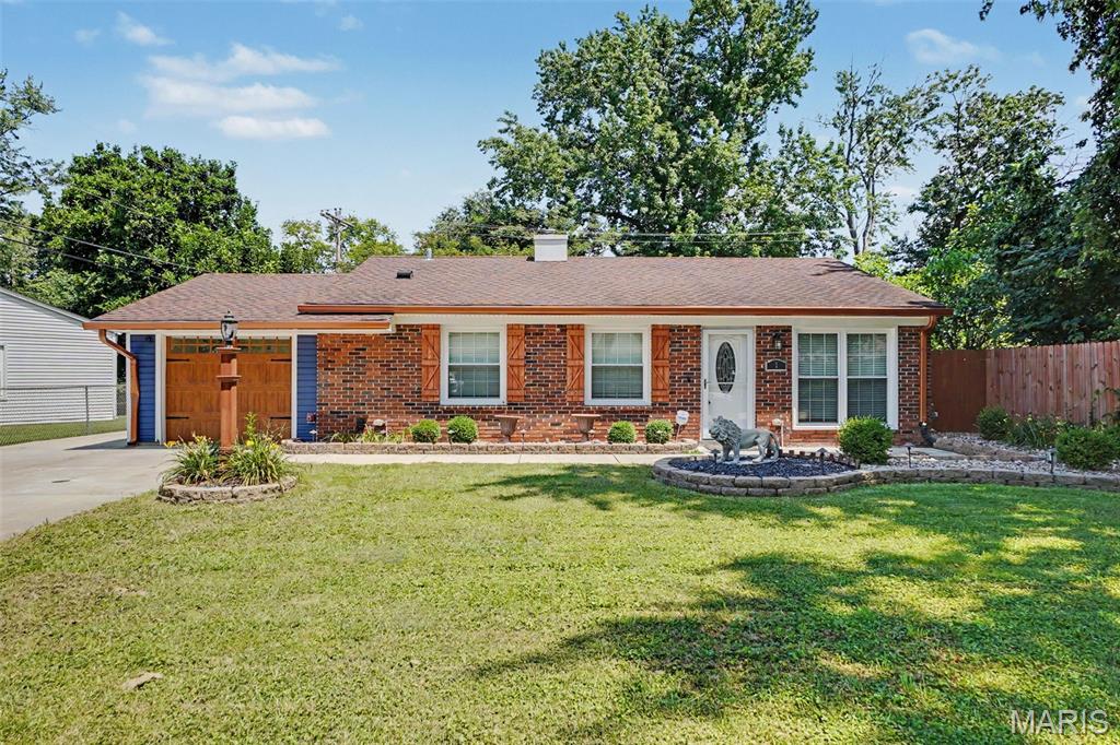 1st image of 1 Bluegrass Ln, Saint Peters, MO 63376 | MLS# MIS26043896