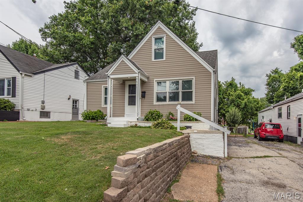 Homes for sale in St John, MO | 3651 Hilleman Ave, St John, MO 63114 | MLS# MIS26044013
