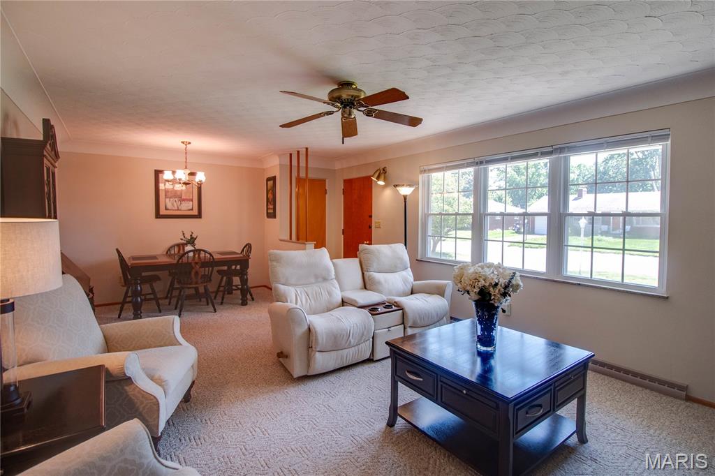 Homes for sale in Godfrey, IL | 5506 Ladue Dr, Godfrey, IL 62035 | MLS# MIS26044030