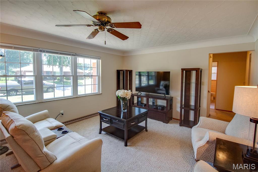 Homes for sale in Godfrey, IL | 5506 Ladue Dr, Godfrey, IL 62035 | MLS# MIS26044030