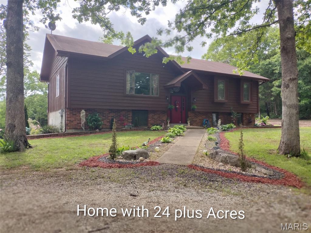 1st image of 885 Shannon Hills Ln, Robertsville, MO 63072 | MLS# MIS26044031