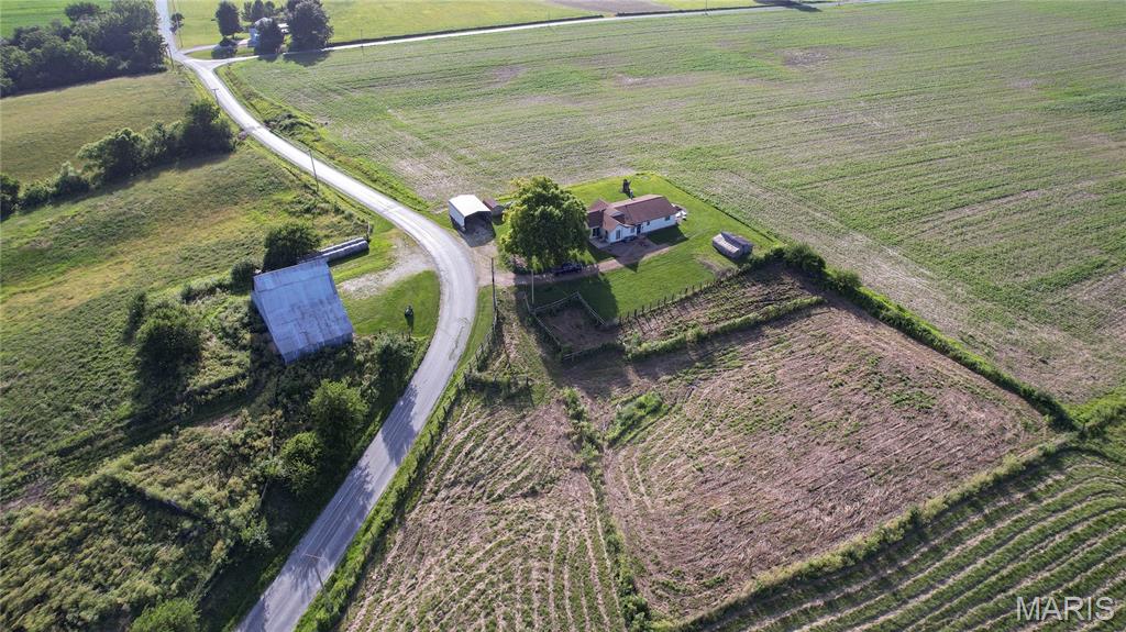 3rd image of 761 830N Ave, Mount Sterling, IL 62353 | MLS# MIS26044050