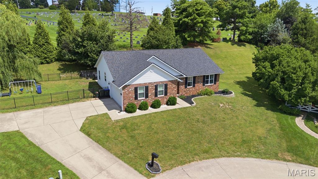 Homes for sale in Columbia, IL | 10 Spring Terrace Ct, Columbia, IL 62236 | MLS# MIS26044075