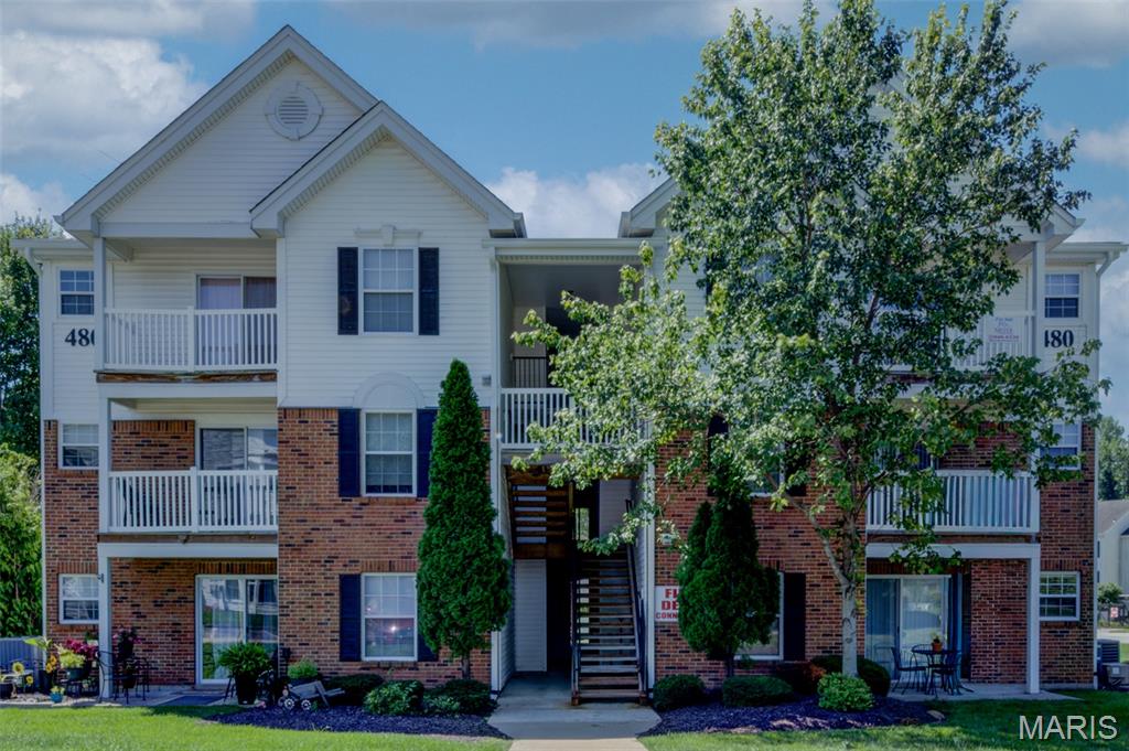 1st image of 480 Benton Dr, St. Peters, MO 63376