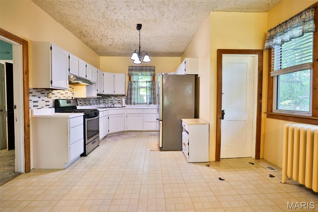 Homes for sale in Edwardsville, IL | 8 Abner Pl, Edwardsville, IL 62025 | MLS# MIS26044212