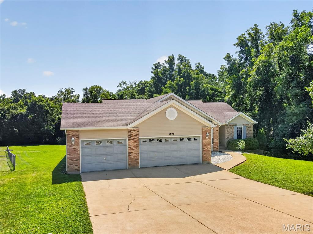 Homes for sale in Arnold, MO | 1504 Penrose Trl, Arnold, MO 63010 | MLS# MIS26044303