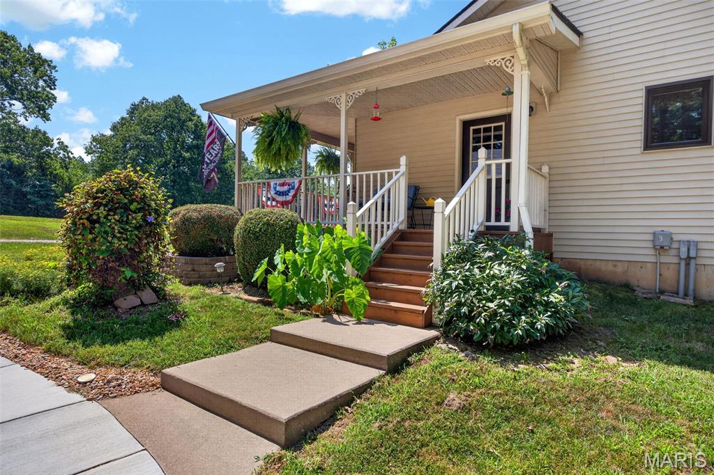 Homes for sale in Montgomery City, MO | 411 Hwy J Rd, Montgomery City, MO 63361 | MLS# MIS26044331