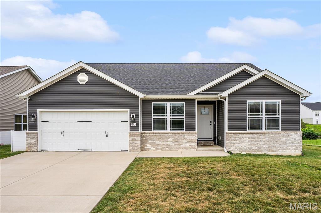 1st image of 1323 Orchard Lakes Cir, Belleville, IL 62220 | MLS# MIS26044363