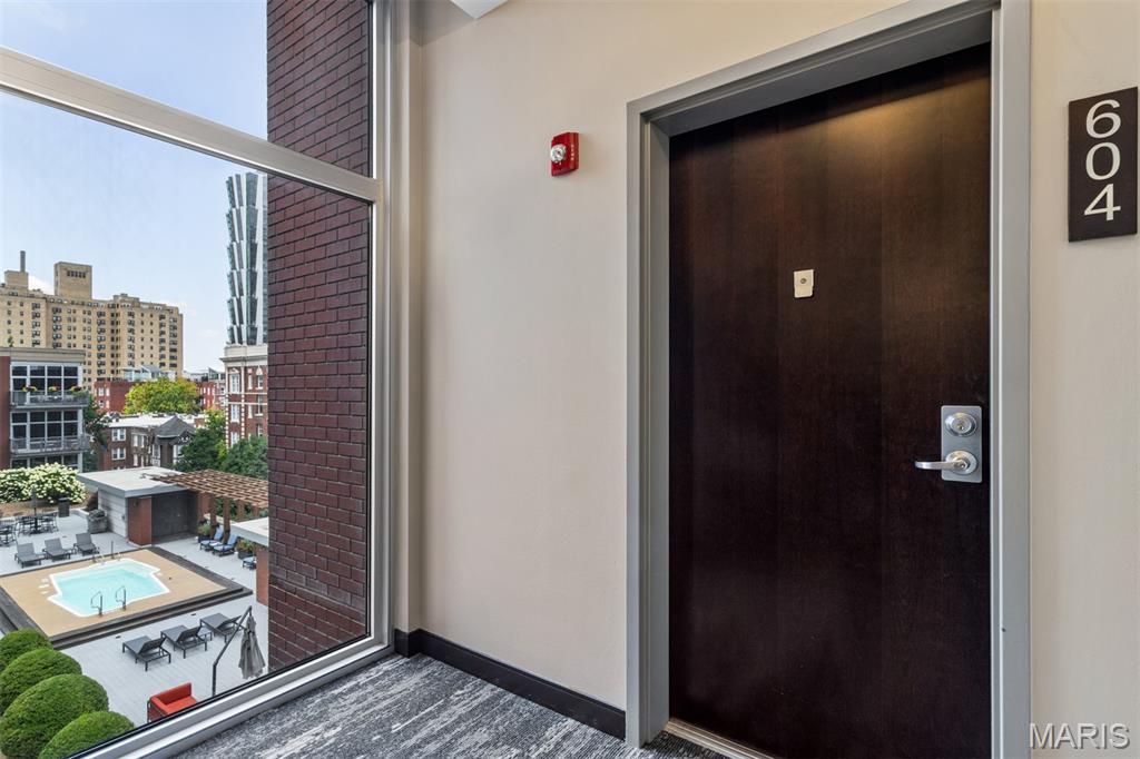 4th image of 9 N Euclid Ave, St. Louis, MO 63108