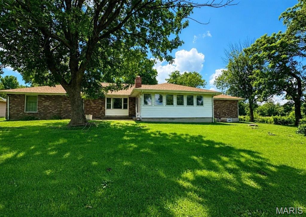 Homes for sale in Saint James, MO | 528 Home Dr, Saint James, MO 65559 | MLS# MIS26044489