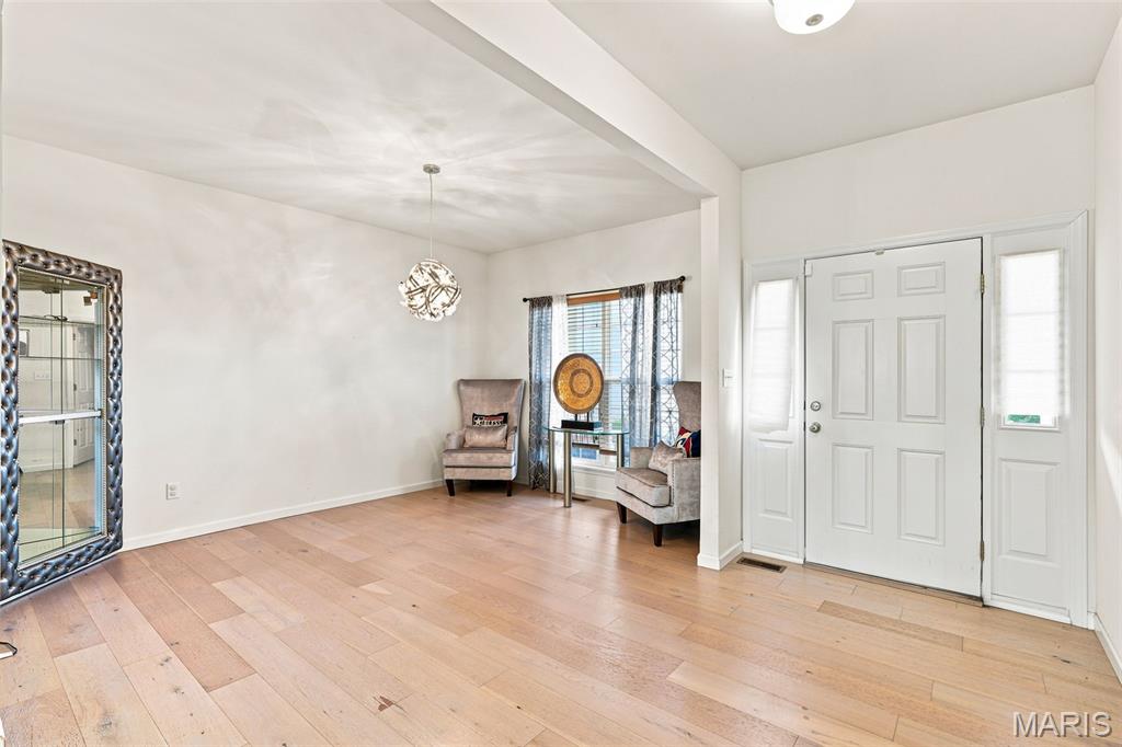 2nd image of 3916 Albers Pointe Dr, Florissant, MO 63034 | MLS# MIS26044634