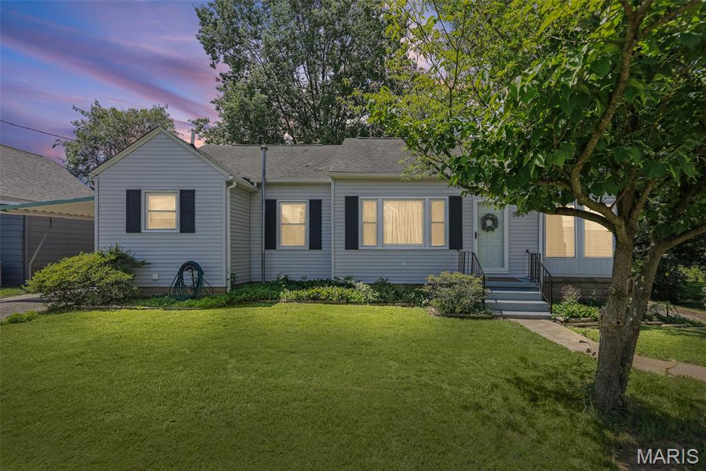 Homes for sale in Pinckneyville, IL | 506 St Louis, Pinckneyville, IL 62274 | MLS# MIS26044640
