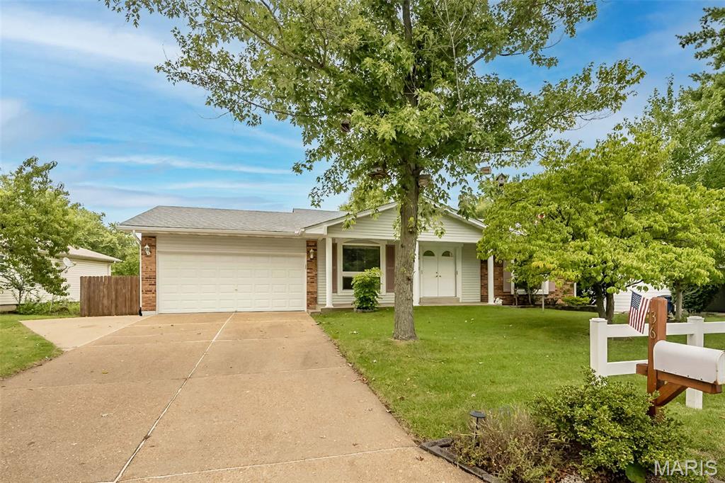 2nd image of 36 Park Charles Blvd, Saint Peters, MO 63376 | MLS# MIS26044702