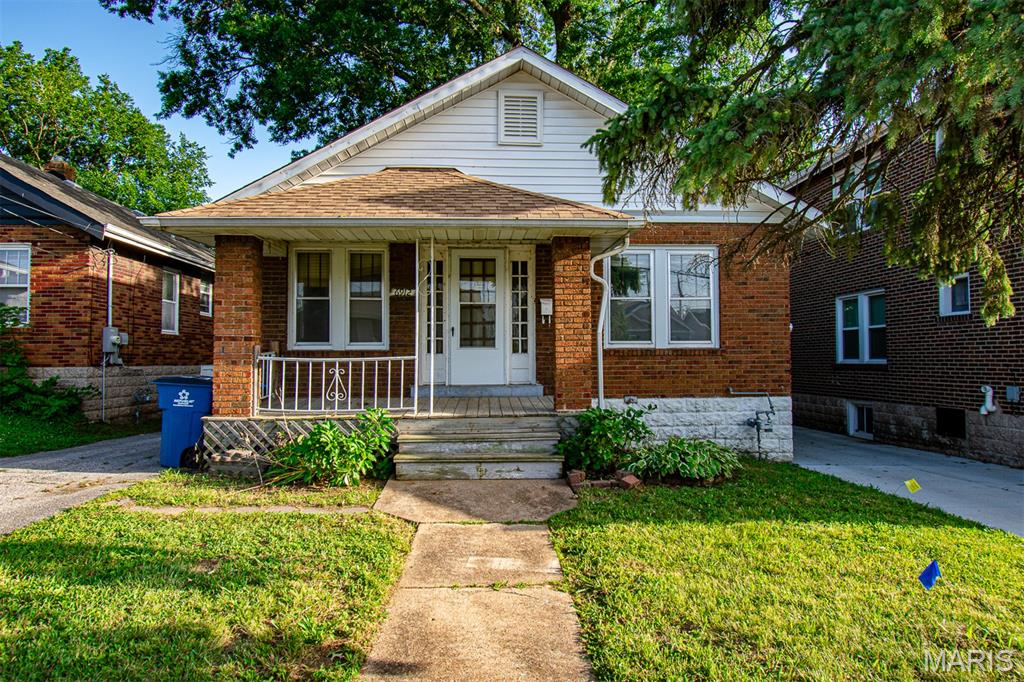 Homes for sale in Pagedale, MO | 6912 Robbins Ave, Pagedale, MO 63133 | MLS# MIS26044802