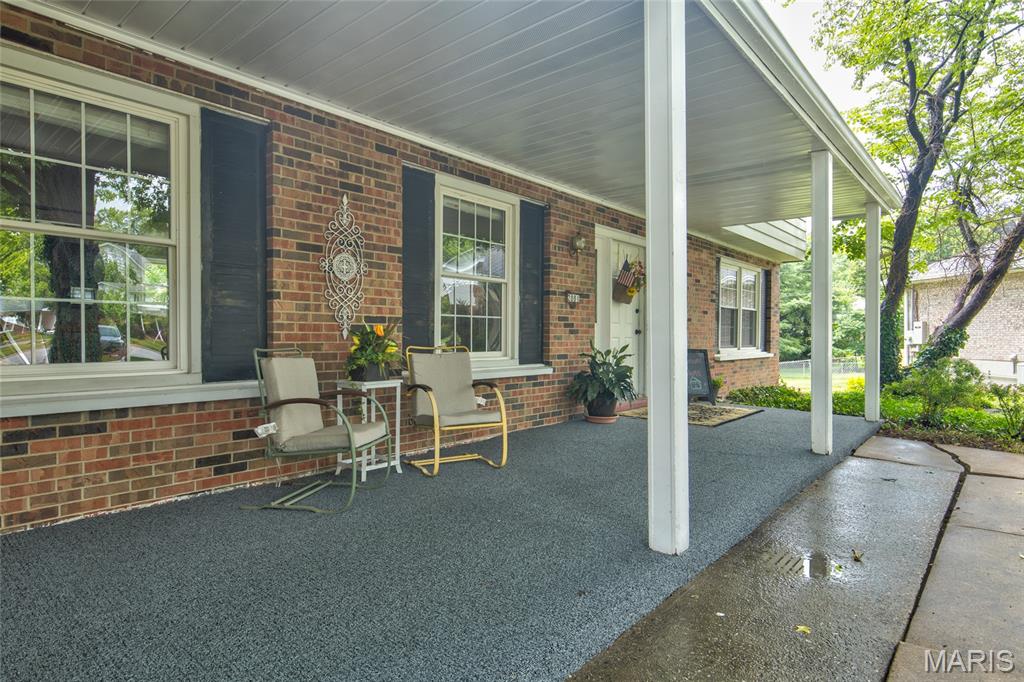 Homes for sale in Godfrey, IL | 2001 River Aire Court Court, Godfrey, IL 62035 | MLS# MIS26044841