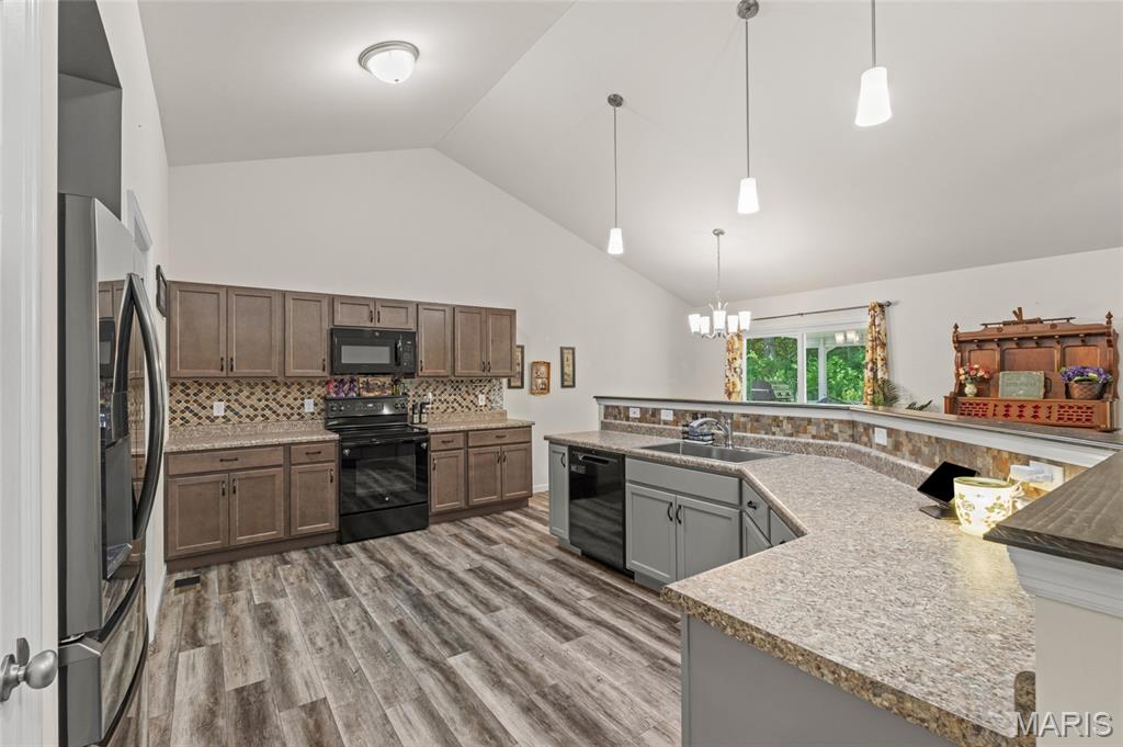 2nd image of 405 Rail Ridge Dr, Troy, MO 63379 | MLS# MIS26044961